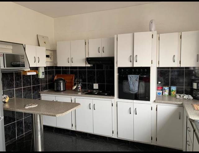 2 BEDROOM APARTMENT FOR SALE IN VANDERBIJLPARK SE 1